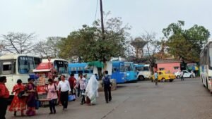ধর্মতলা থেকে হাওড়া, বাস টার্মিনাস সরানোর পথ খুলল? কমিটি গঠনের নির্দেশ