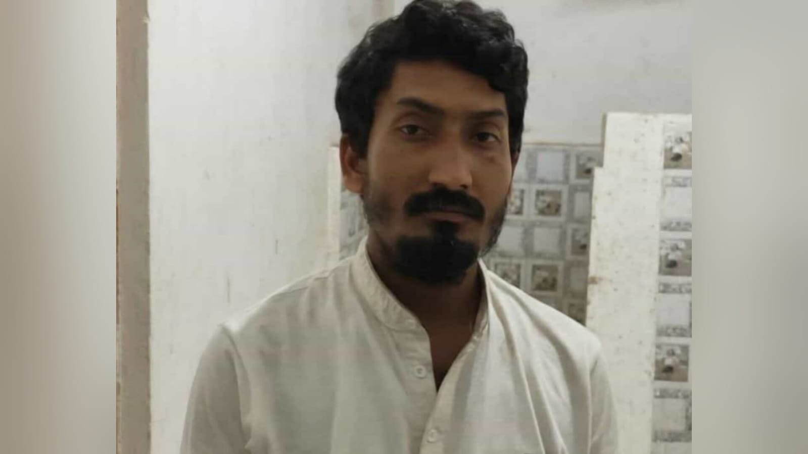 গাইঘাটার পর এবার মুর্শিদাবাদ! পুলিশের গুলিতে জখম খুনের মামলার অভিযুক্ত