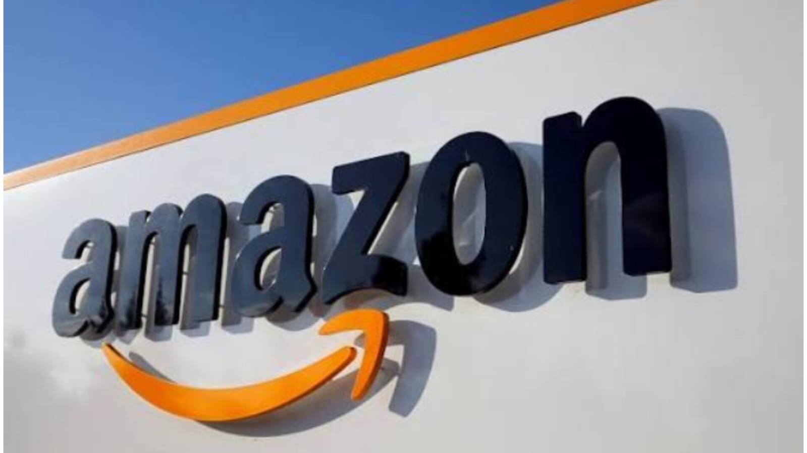 Amazon logo on white background - black text with orange smile arrow